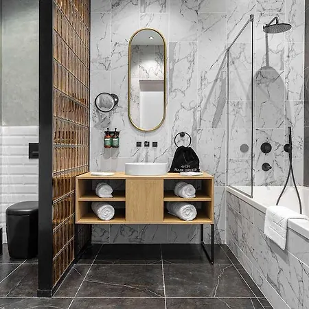 ホテル The Basilian Minsk, Curio Collection By Hilton ミンスク