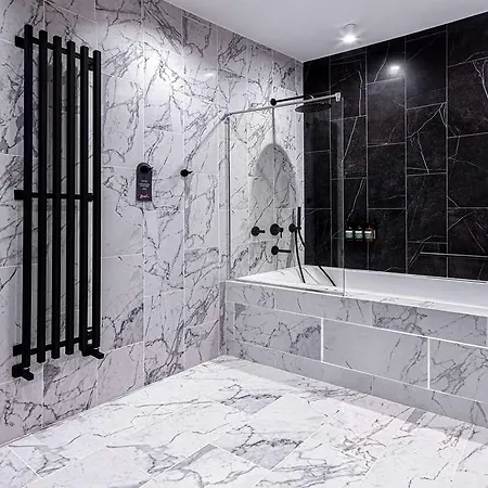 The Basilian Minsk, Curio Collection By Hilton 4* ミンスク