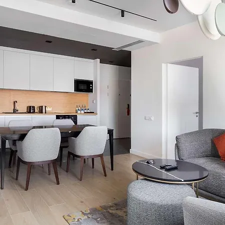 ホテル The Basilian Minsk, Curio Collection By Hilton 4*