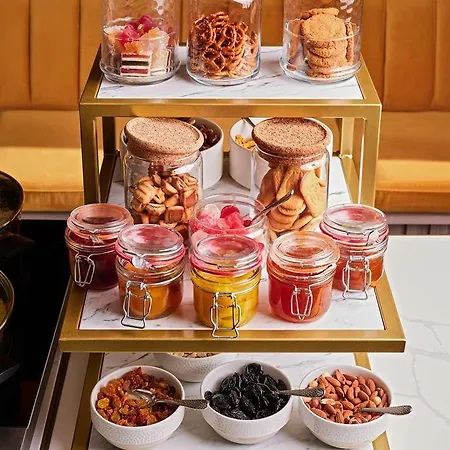 The Basilian Minsk, Curio Collection By Hilton 4* ミンスク