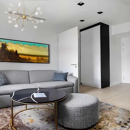 The Basilian Minsk, Curio Collection By Hilton فندق