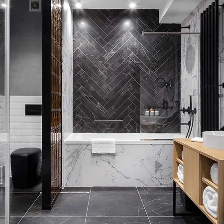 The Basilian Minsk, Curio Collection By Hilton 4* مينسك