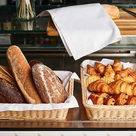 فندق The Basilian Minsk, Curio Collection By Hilton